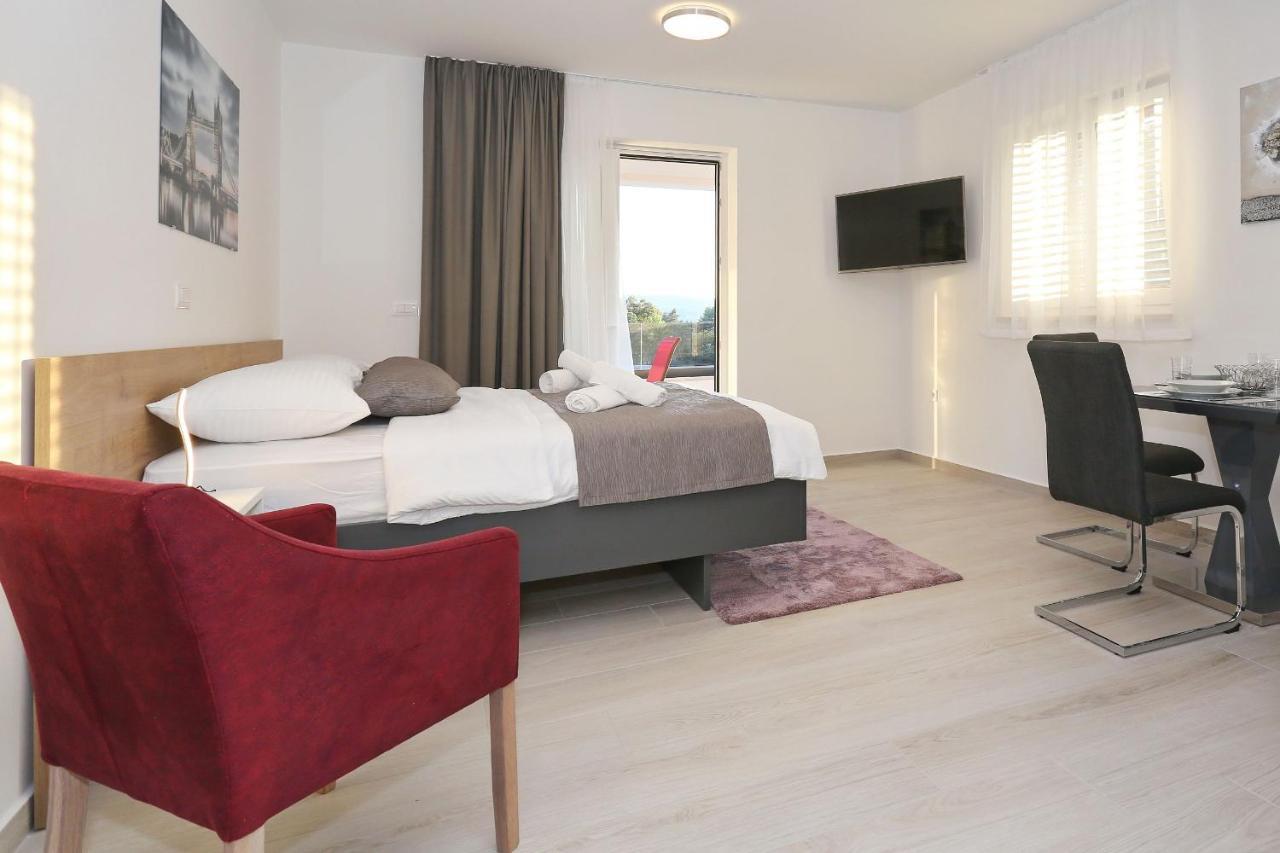 Ankora 2 With Heated Pool Appartamento Biograd Na Moru